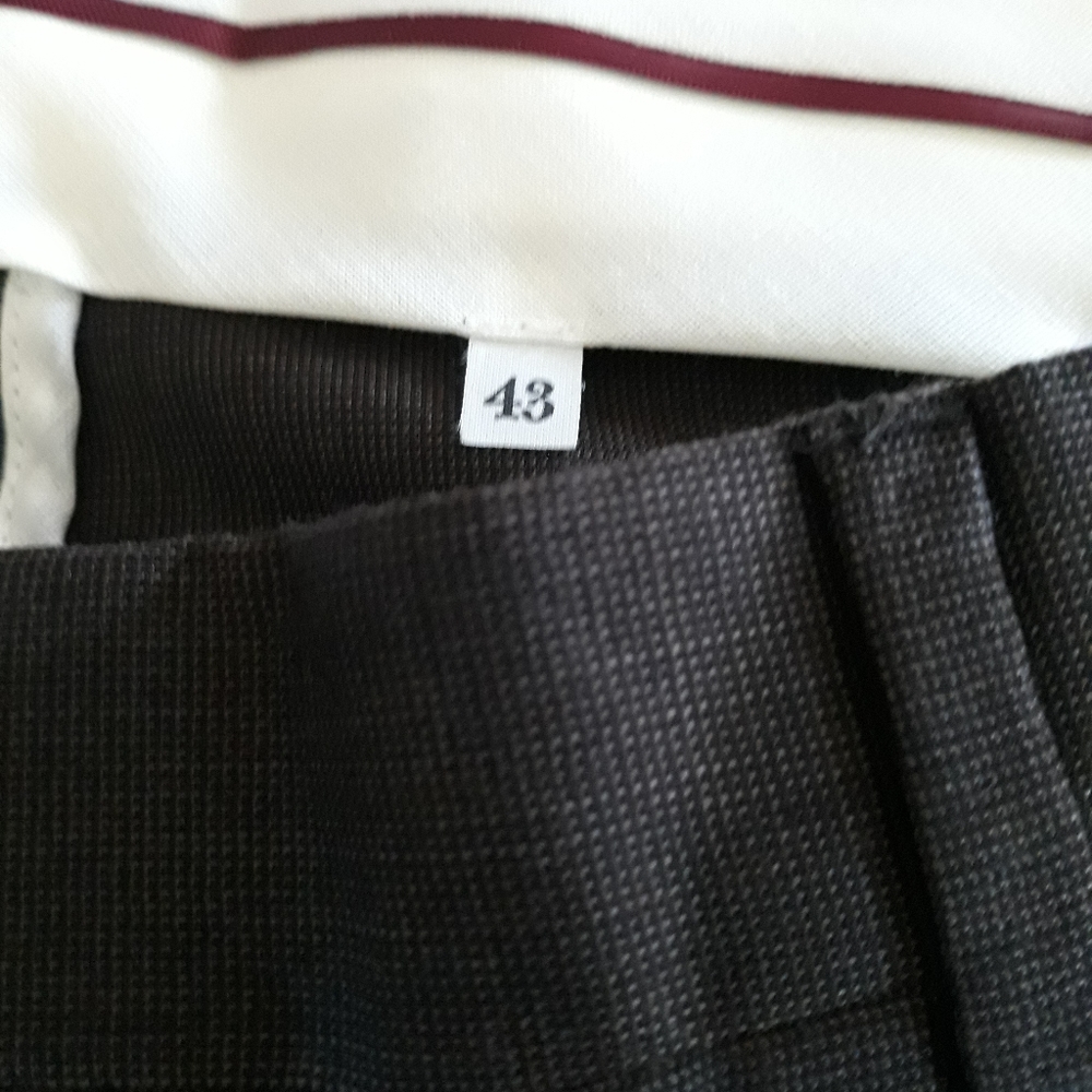 Andrew Fezza Suit - Picture 7 of 11